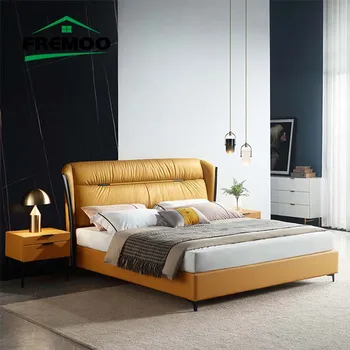 Кожаная кровать для спальни в итальянском стиле Современные простые спальные гарнитуры Мебель для дома Желтая кровать